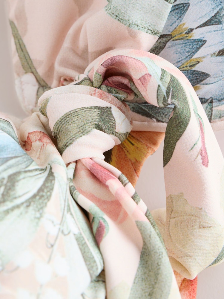 Rosa geblümt - Bandeau-Bikinioberteil mit Bügel und Schleife - Bild 9 von 9 Rosa geblümt - Bandeau-Bikinioberteil mit Bügel und Schleife - Bild 9 von 9