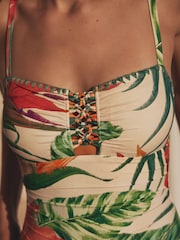 Rot mit tropischem Muster - Bandeau-Badeanzug - Bild 6 von 11