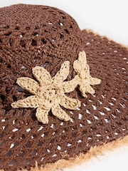 Schokoladenbraun - Lipsy Openwork Flower Floppy Hat - Bild 5 von 7