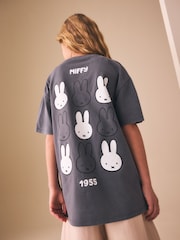 Charcoal Miffy - Tricou cu model grafic Larg (3-16yri) - Imaginea 3 din 4