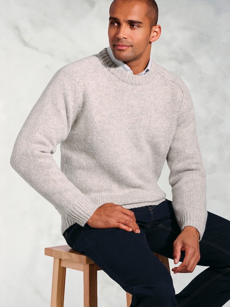 Brook Taverner Grey Chunky Lambswool Crew Neck Jumper - Image 2 of 3 Brook Taverner Grey Chunky Lambswool Crew Neck Jumper - Image 2 of 3