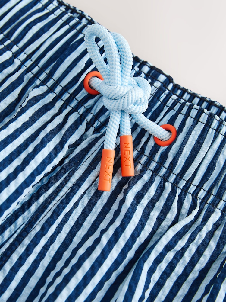 Marineblauw met print - Stripe Seersucker 5 Inch Swim Shorts - Afbeelding 2 van 4 Marineblauw met print - Stripe Seersucker 5 Inch Swim Shorts - Afbeelding 2 van 4