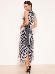 Lipsy Black/White Petite Halter Neck Corsage Fit And Flare Dress - Image 4 of 4