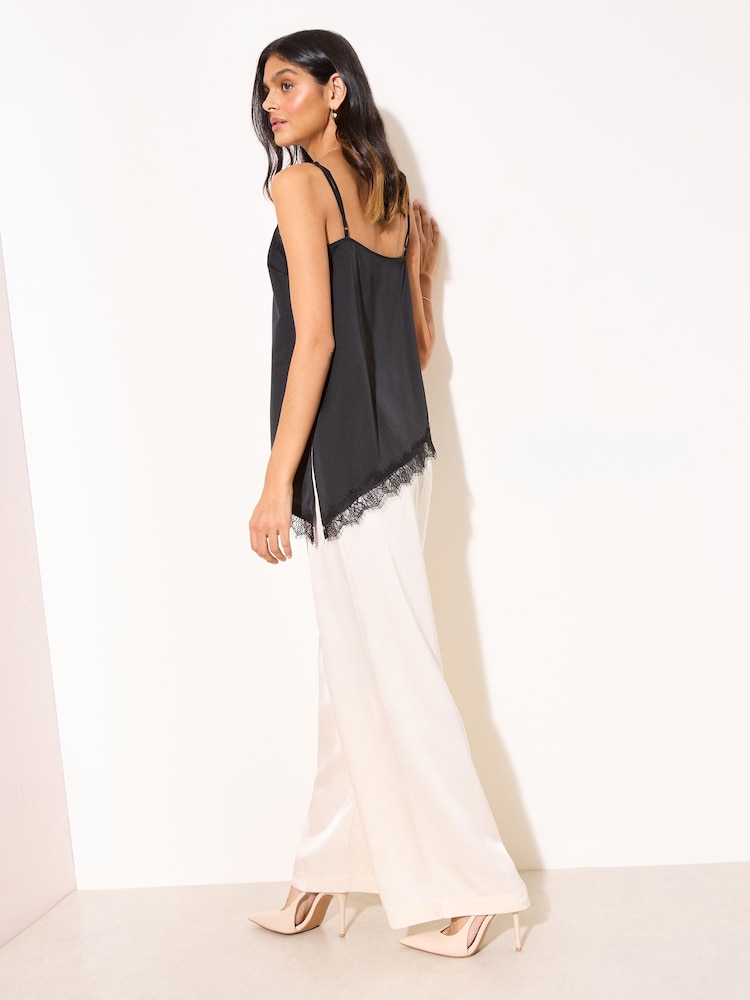 Friends Like These Lace Trim Assymetric Cami - صورة 4 من 4 Friends Like These Lace Trim Assymetric Cami - صورة 4 من 4