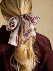 Joules Highgrove Ecru Floral 100% Silk Skinny Scarf - Image 2 of 6