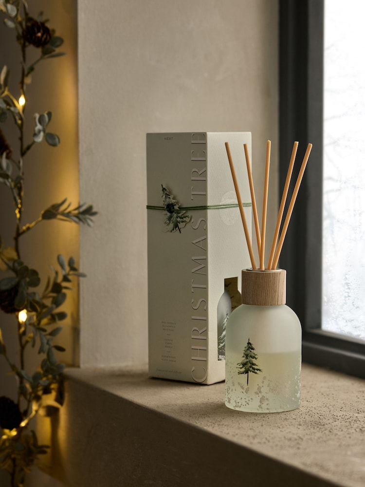 Christmas Tree Pine Needle and Eucalyptus 70ml Reed Diffuser - Image 1 of 4