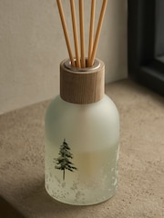 Christmas Tree Pine Needle and Eucalyptus 70ml Reed Diffuser - Image 3 of 4