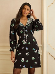 Love & Roses Oversized Collar Tie Front Mini Dress - 4의 이미지 1