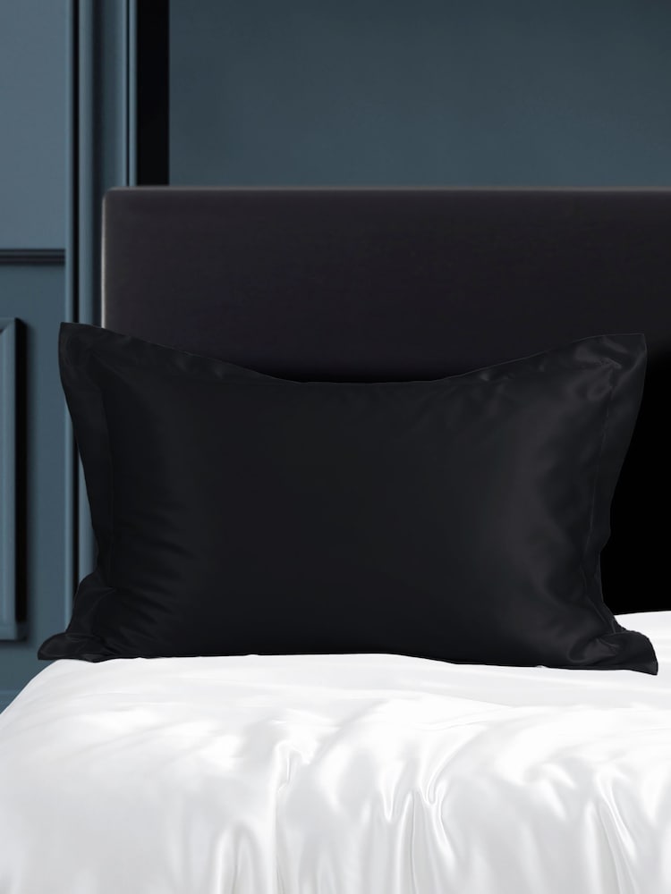 Black Silk Pillowcase - Image 1 of 4 Black Silk Pillowcase - Image 1 of 4