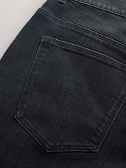 Schwarz - Enge Passform - Denim-Shorts mit Stretchanteil - Bild 4 von 5