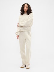 Gap Cream Logo Pull On Slim Joggers - Image 2 of 5