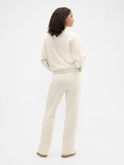 Gap Cream Logo Pull On Slim Joggers - Image 3 of 5