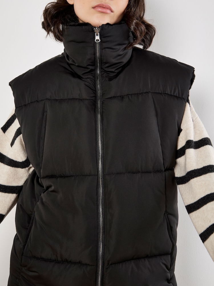 Apricot Black Reversible Oversized Puffer Jacket - Image 6 of 6 Apricot Black Reversible Oversized Puffer Jacket - Image 6 of 6