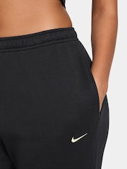 Negro - Pantalones de chándal de polar con pernera ancha Studio de Nike - Imagen 3 de 3
