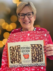 Popcorn Kitchen Giant Popcorn Chocolate Bar - Image 1 of 5