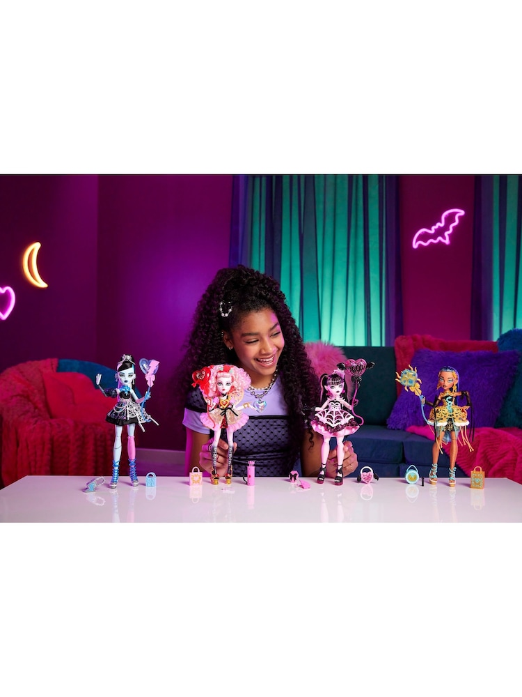 Mattel Games Monster High Scary Sweet Birthday Draculaura - Image 2 of 5