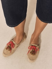 Sand - Forever Comfort® Leather Boat Driver Flats - Bild 8 von 11