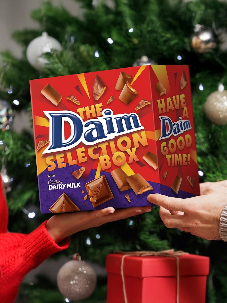 Cadbury Daim & Dairy Milk Chocolate Selection Box 2025 - Image 1 of 3 Cadbury Daim & Dairy Milk Chocolate Selection Box 2025 - Image 1 of 3