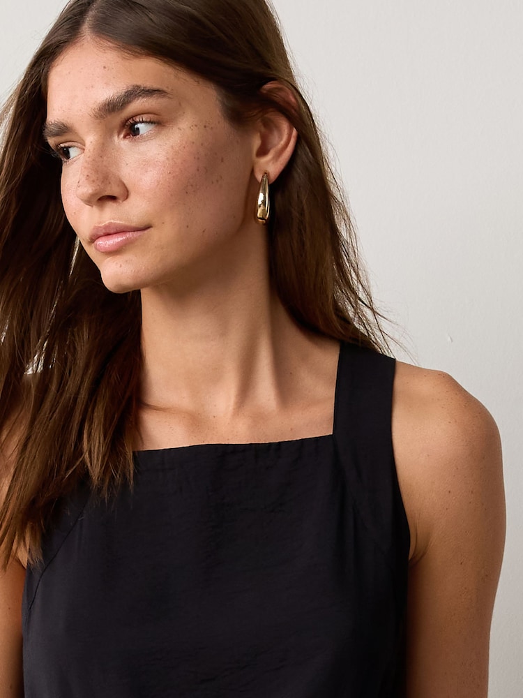 ブラック - スクエアネック・バレルレッグ・ジャンプスーツ - 画像 5 / 5 ブラック - スクエアネック・バレルレッグ・ジャンプスーツ - 画像 5 / 5