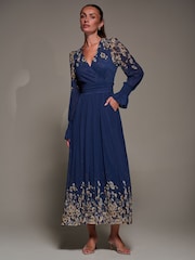 Jolie Moi Mirrored Print Long Sleeve Mesh Maxi Dress - Bild 6 von 6