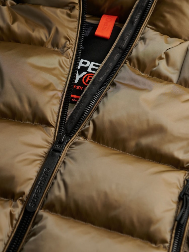 Superdry Luxe Sports Steppjacke mit Kapuze - Bild 8 von 8