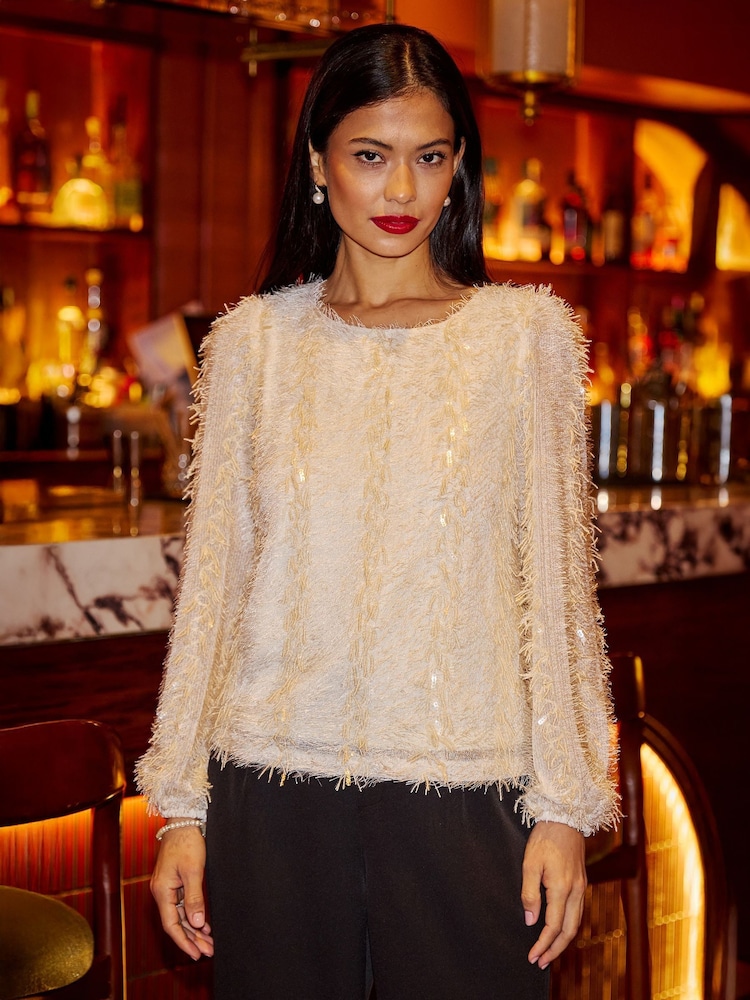 Creme - Yumi Hanging Sequin Long Sleeve Top - Bild 1 von 5