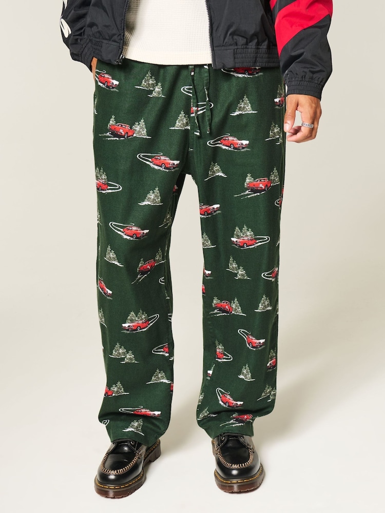 Hollister Green All-Over Print Christmas Pyjama Bottoms - Image 2 of 5 Hollister Green All-Over Print Christmas Pyjama Bottoms - Image 2 of 5
