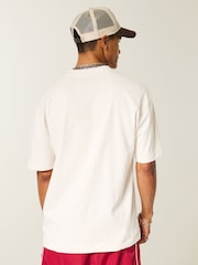 Weiß - Hollister Boxy Cooling Logo Short Sleeve T-Shirt - Bild 2 von 4