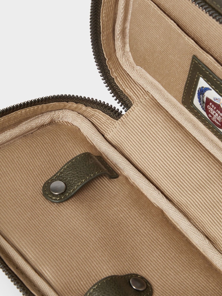 Osprey London Green The Compass Leather Travel Manager - Image 5 of 5 Osprey London Green The Compass Leather Travel Manager - Image 5 of 5