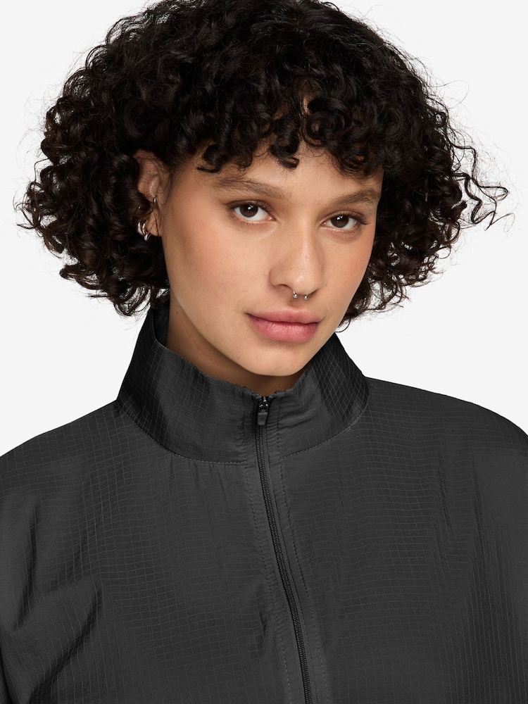Nike Black Lighweight Ripstop Windrunner Jacket - Image 2 of 3