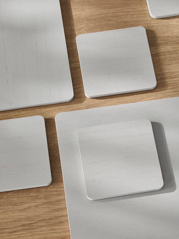 Set of 4 Grey Wooden Placemats and Coasters - Image 2 of 3 Set of 4 Grey Wooden Placemats and Coasters - Image 2 of 3
