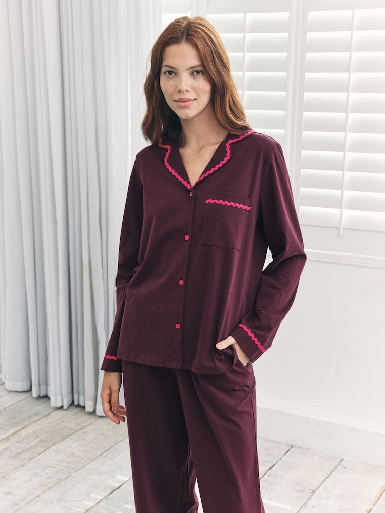 Chelsea Peers Red Embroidered Back Good Night Long Pyjamas Set - Image 2 of 2 Chelsea Peers Red Embroidered Back Good Night Long Pyjamas Set - Image 2 of 2