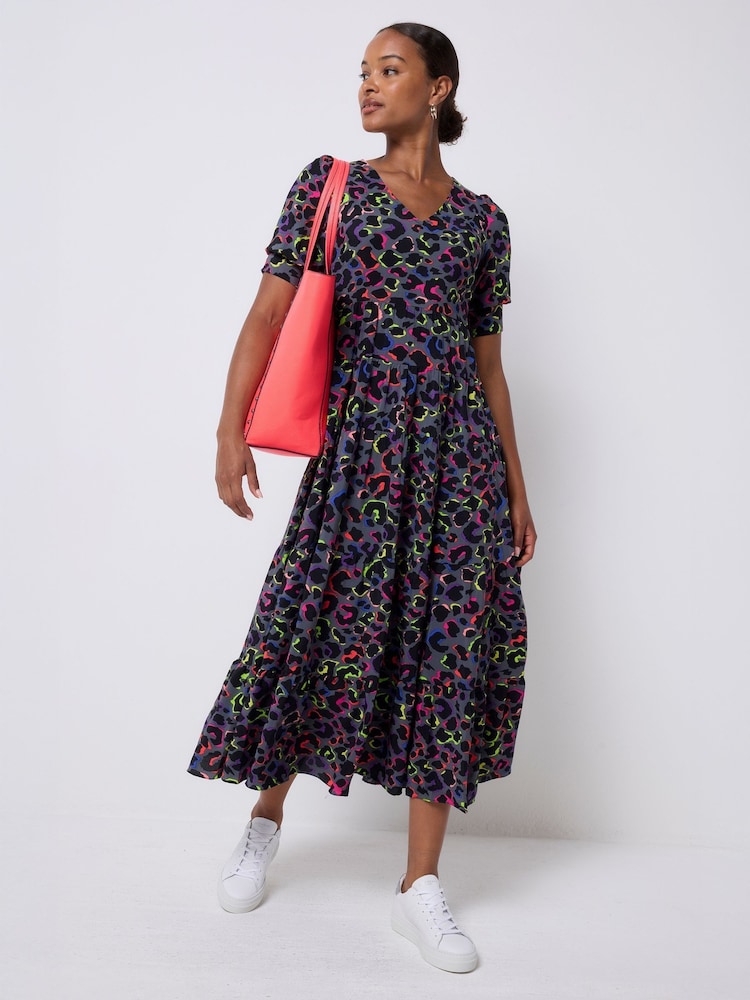 SCAMP & DUDE Grey V-Neck Tiered Maxi Dress Shadow Leopard - Image 2 of 5 SCAMP & DUDE Grey V-Neck Tiered Maxi Dress Shadow Leopard - Image 2 of 5