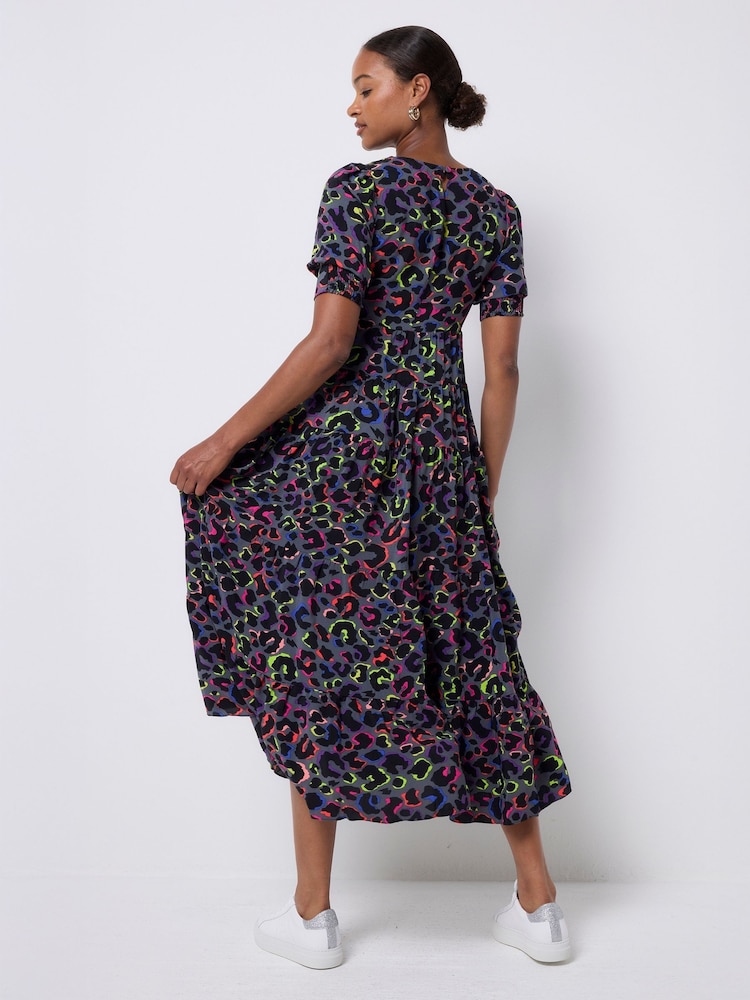 SCAMP & DUDE Grey V-Neck Tiered Maxi Dress Shadow Leopard - Image 5 of 5 SCAMP & DUDE Grey V-Neck Tiered Maxi Dress Shadow Leopard - Image 5 of 5
