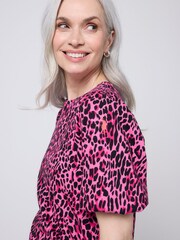 SCAMP & DUDE Puff Sleeve T-Shirt Wild Leopard and Lightning Bolt - Imagem 4 de 5