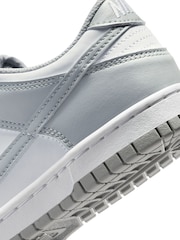 Nike Grey/White Youth Dunk Trainers - Image 7 of 8