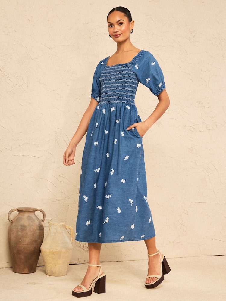 Love & Roses Embroidered Midi Dress - Bild 1 von 4