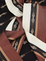 Қара - Reiss Lydia Chain-Print Tie-Neck Shirt - 6суретінің 6 суреті