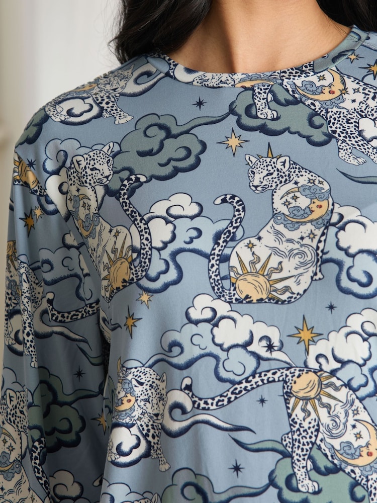 Chelsea Peers Blue Dream Leopard Print Long Pyjamas Set - Image 5 of 5 Chelsea Peers Blue Dream Leopard Print Long Pyjamas Set - Image 5 of 5