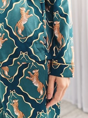 Chelsea Peers Green Satin Gilded Tiger Print Long Pyjamas Set - Image 6 of 6
