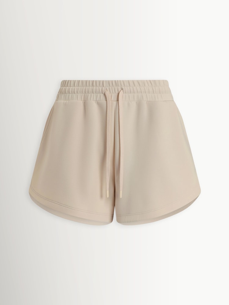 Varley White Coulter High Rise Shorts - Image 11 of 11