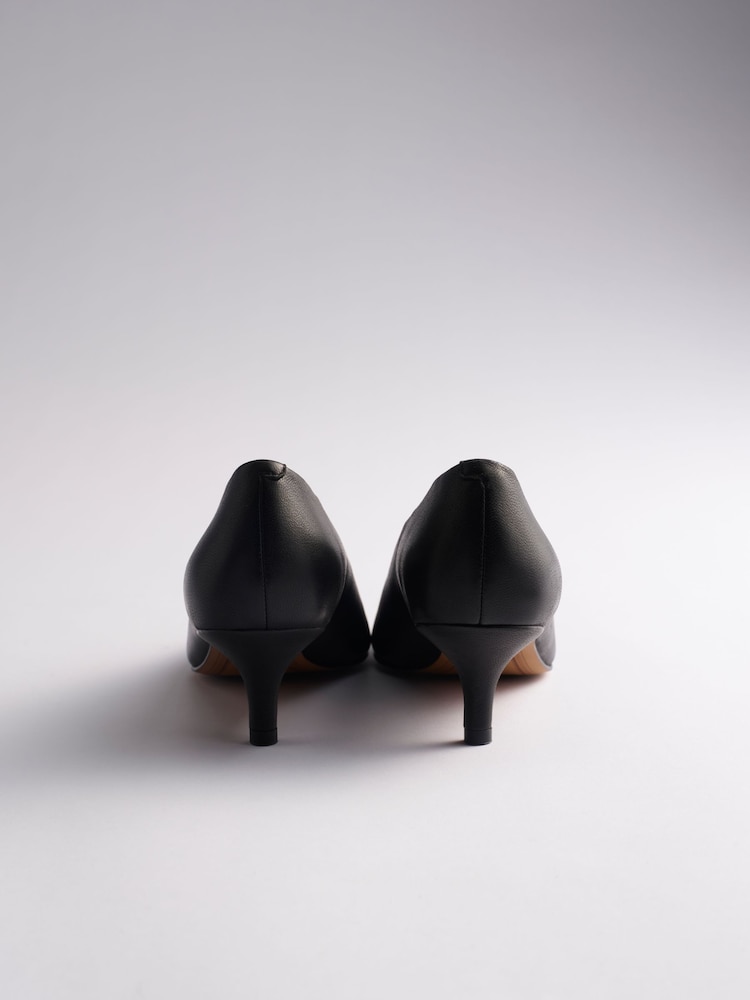 أسود - The Set Premium Leather Suede Court Shoes - Image 6 of 6 أسود - The Set Premium Leather Suede Court Shoes - Image 6 of 6