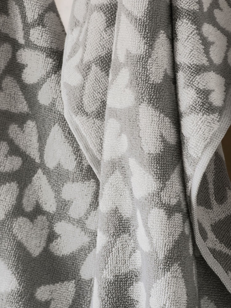 Set of 3 Grey Hearts Patterned Terry Tea Towels - Image 2 of 4