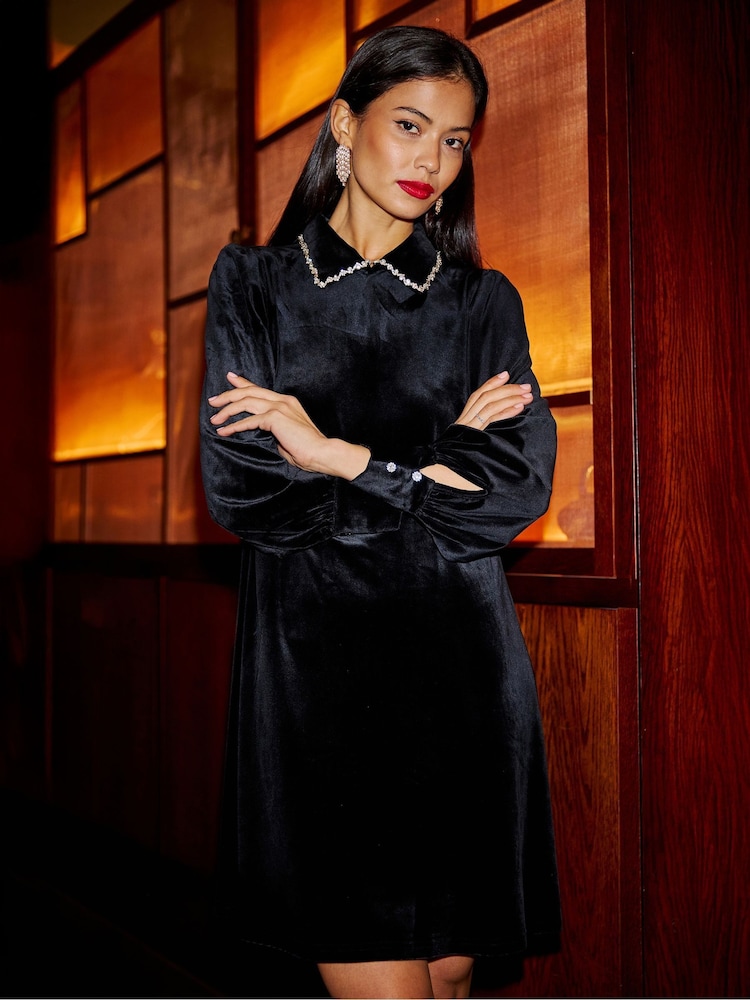 Yumi Black Long Sleeve Velvet Tunic With Diamante Collar - Image 1 of 5 Yumi Black Long Sleeve Velvet Tunic With Diamante Collar - Image 1 of 5