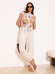 Lipsy Cream Floral Print Lace Detail Puff Sleeve Top - Image 3 of 5