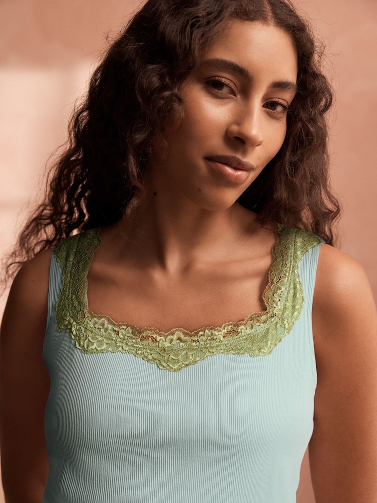 Berde - B by Ted Baker Jersey Vest Short Set - Larawan 2 ng 5 Berde - B by Ted Baker Jersey Vest Short Set - Larawan 2 ng 5