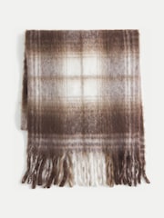 بني - Cosy Check Scarf - صورة 2 من 2