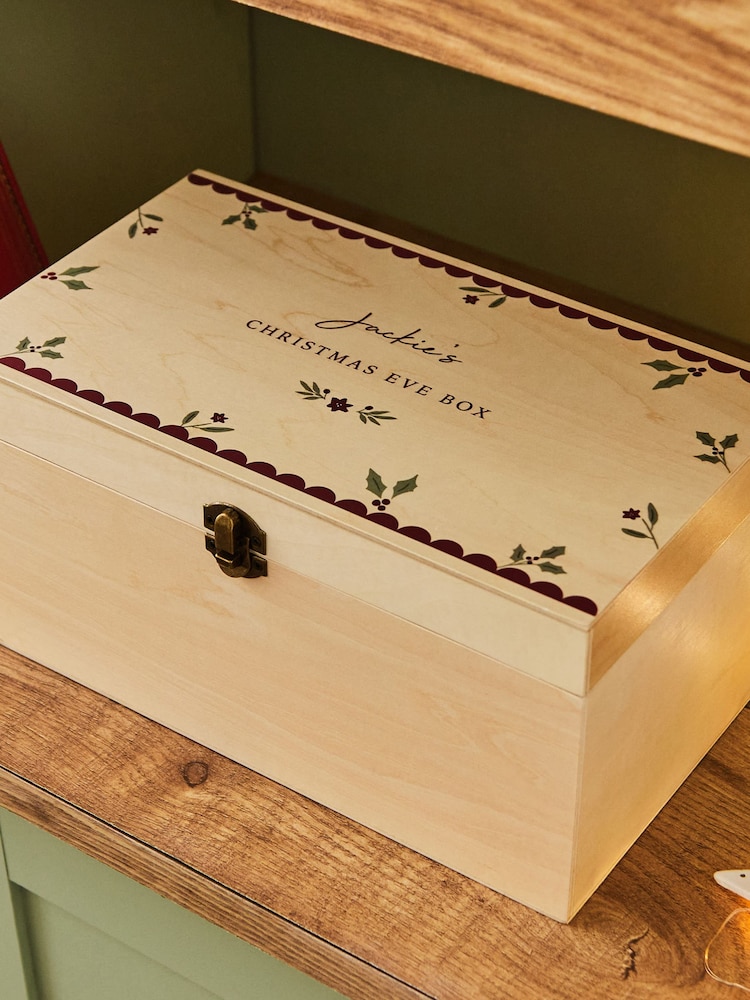 Made Yours Natural Personalised Traditional Christmas Memories Box - Image 2 of 4 Made Yours Natural Personalised Traditional Christmas Memories Box - Image 2 of 4