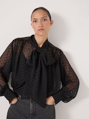 Hush Tie Neck Flocked Spot Blouse - Imagen 1 de 5