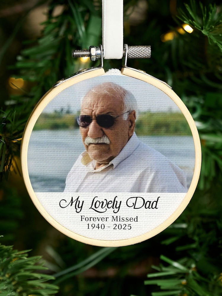 Photo Memory Hoop Memorial Christmas Decoration by No Ordinary Gift - Image 1 of 1 Photo Memory Hoop Memorial Christmas Decoration by No Ordinary Gift - Image 1 of 1